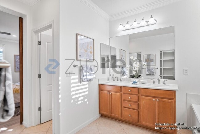 Building Photo - 28530 Gulfport Cir