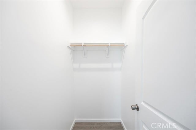 Building Photo - 1375 N Mentor Ave