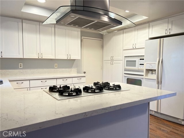 Building Photo - 141 N Prospectors Rd