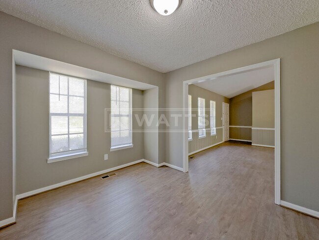 Building Photo - 3-Bed, 2-Bath Split-Level Home in Alabaster