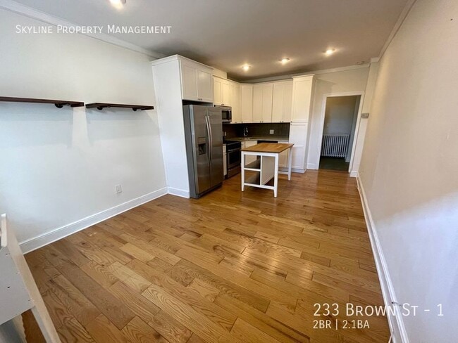 Building Photo - 233 Brown St