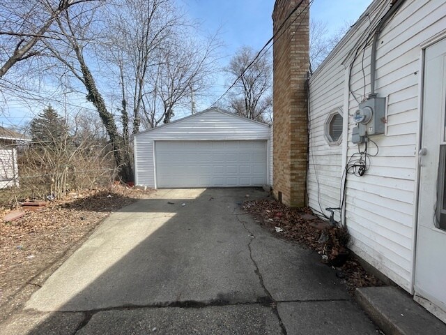 Building Photo - 830 Manchester Dr
