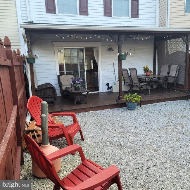Building Photo - 165 Villa Knoll Ct