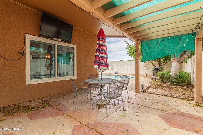 Building Photo - 1296 S Cholla St
