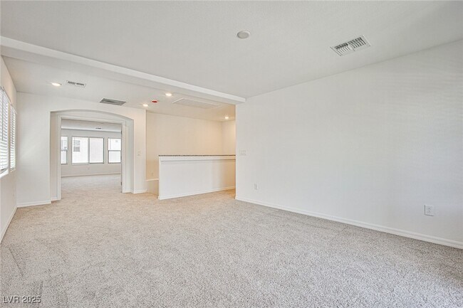 Building Photo - 7523 Castlegreen Ave