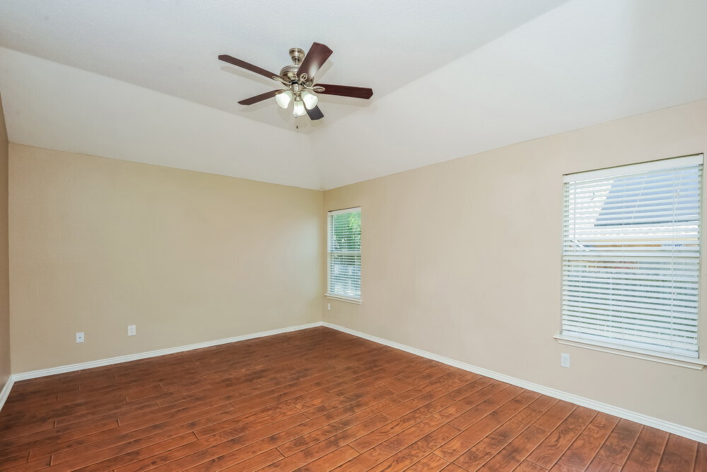 Building Photo - 10004 Chadbourne Rd