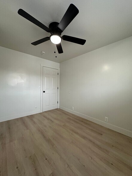 Building Photo - 1340 S 200 E