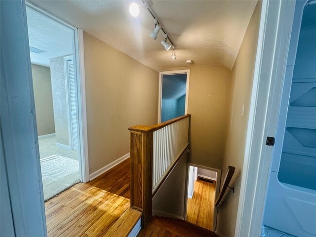 Building Photo - 2405-2405 Jenkins St