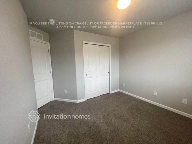 Building Photo - 10865 Nolin Dr