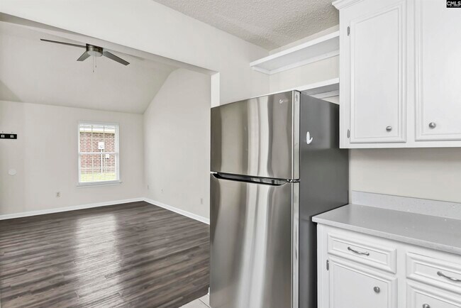 Building Photo - 107 Hutto Hill