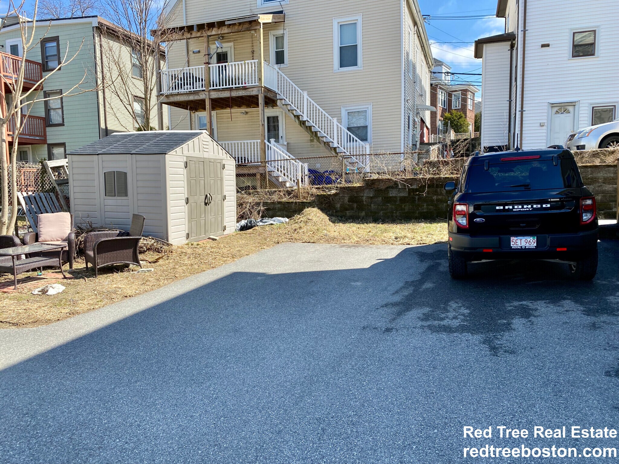 Building Photo - 1 Larose Pl