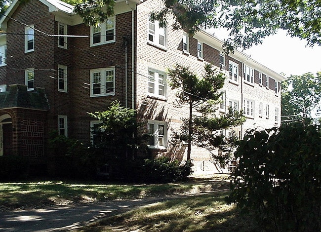 Exterior 56 High Street - 56-62 High St