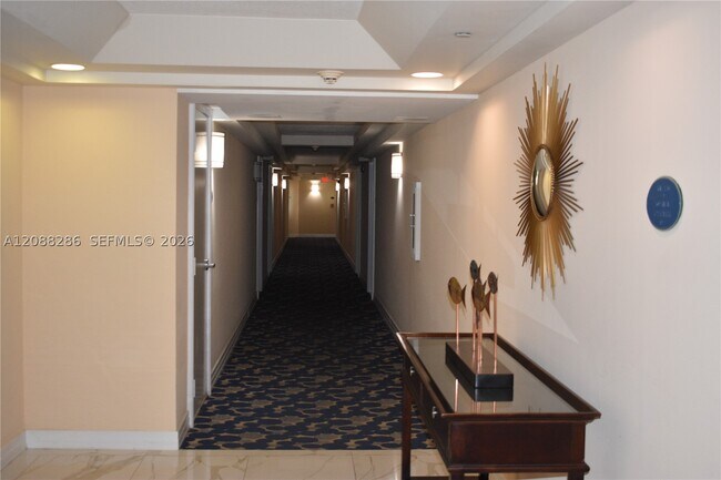 Building Photo - 6917 Collins Ave