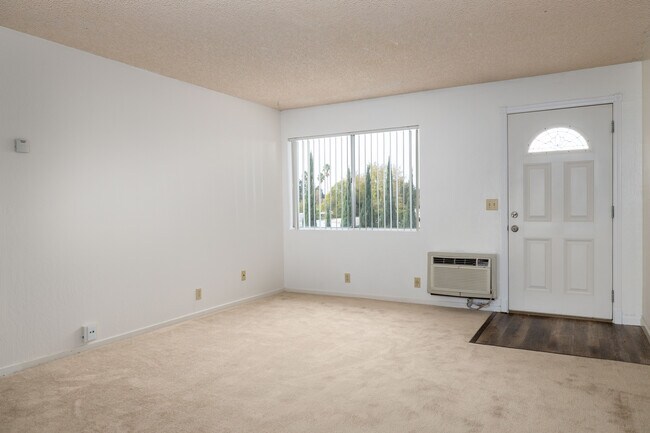 Building Photo - 300 American Canyon Rd