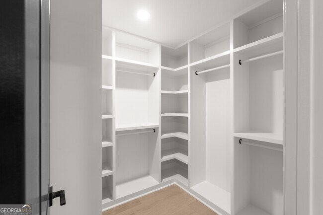 Building Photo - 1180 Fleming St