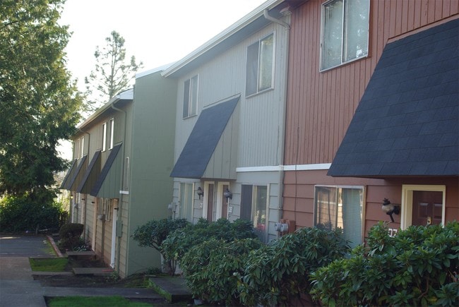 Building Photo - 11624 SW Lomita Ave