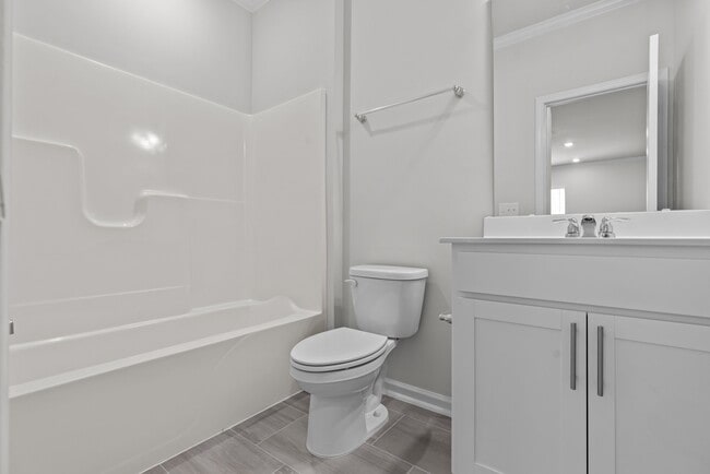 Building Photo - 1105 Red Wing Dr