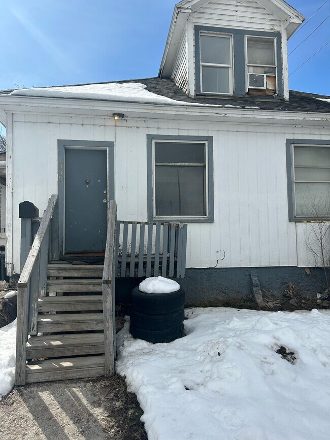 Building Photo - 1355 N Harrison Ave