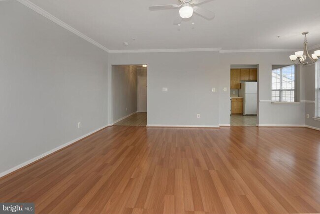 Building Photo - 2480 Angeline Dr