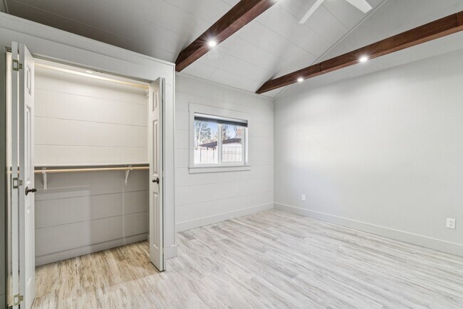 Building Photo - 4306 Plum St