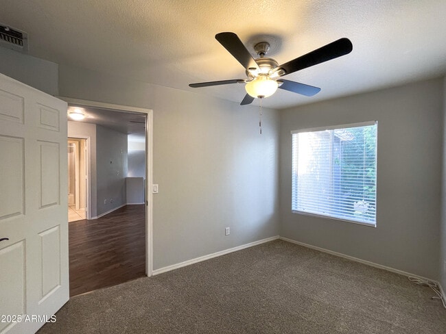 Building Photo - 4645 E Kelly Dr