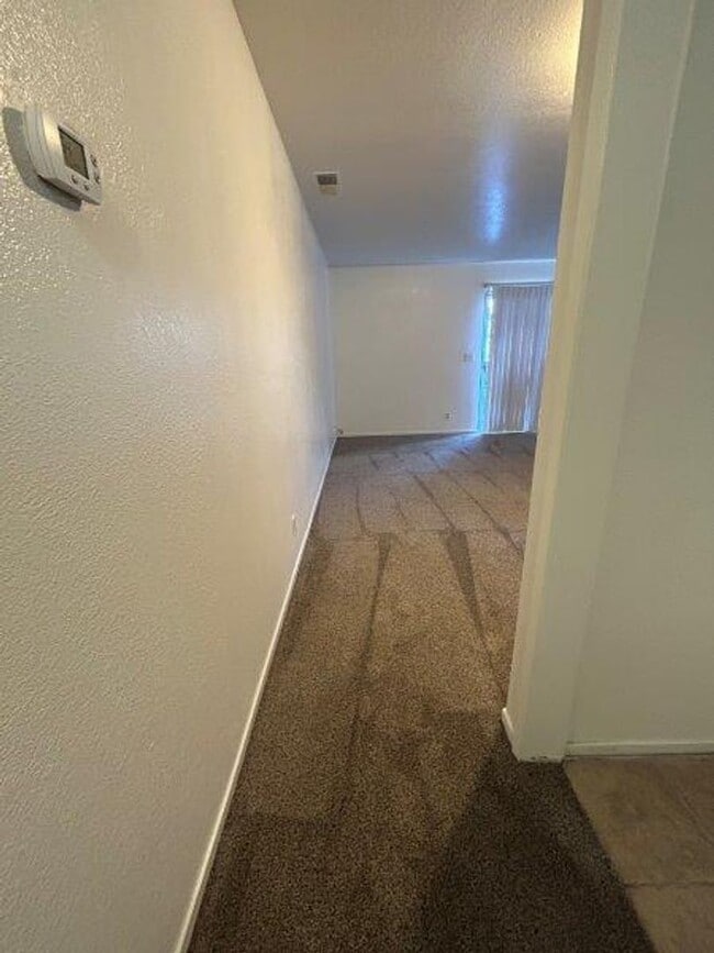 Building Photo - MOVE IN SPECIAL!!! $250 OFF FIRST MONTH'S ...