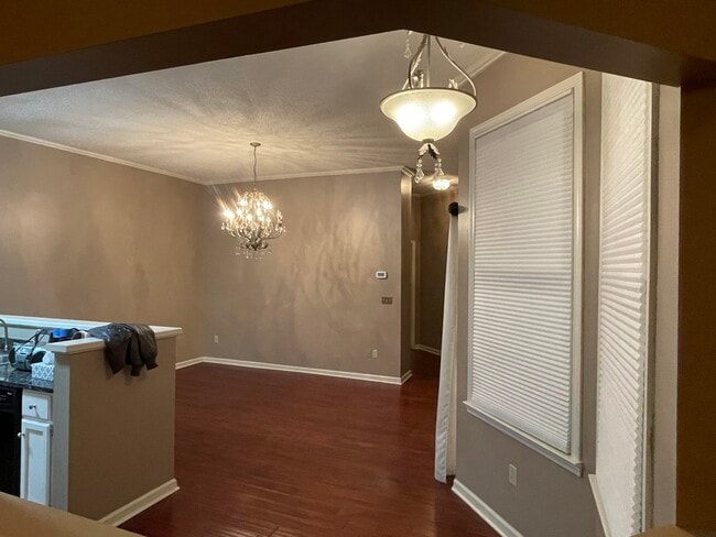 Building Photo - 11 Tisha Ln