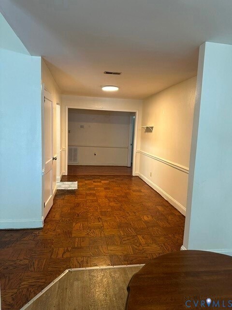 Building Photo - 7617 Sunny Bank Dr