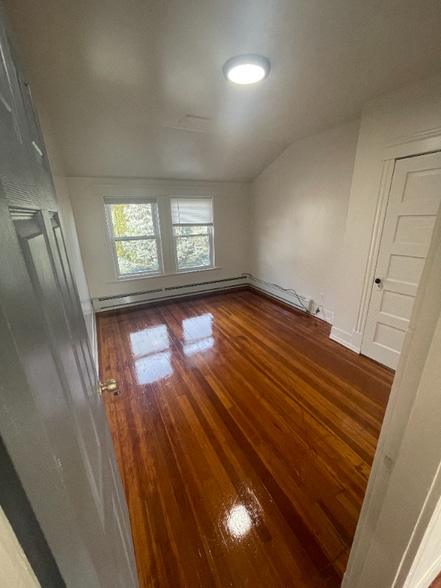 Building Photo - 26 Ames St