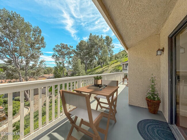 Building Photo - 576 Calle De Las Ovejas