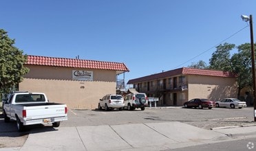 Building Photo - 3409 Crest Ave SE