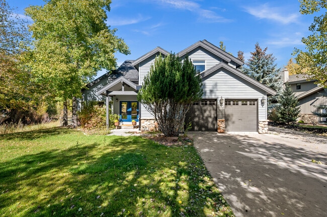 Building Photo - 1702 Cutter Ln