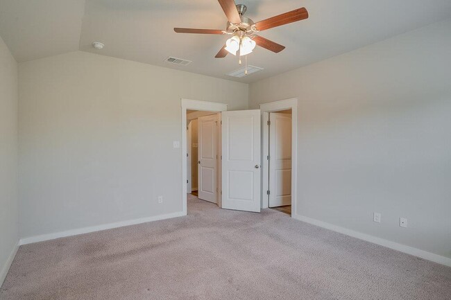 Building Photo - 505 Pearly Eye Dr