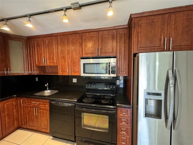 Building Photo - 4440 NW 79th Ave