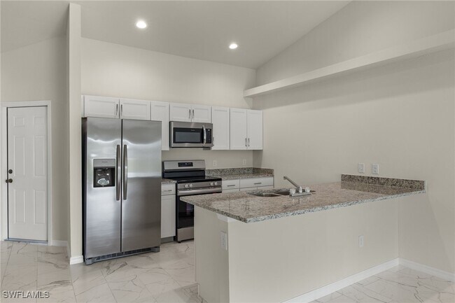 Building Photo - 4538 SW 8th Pl