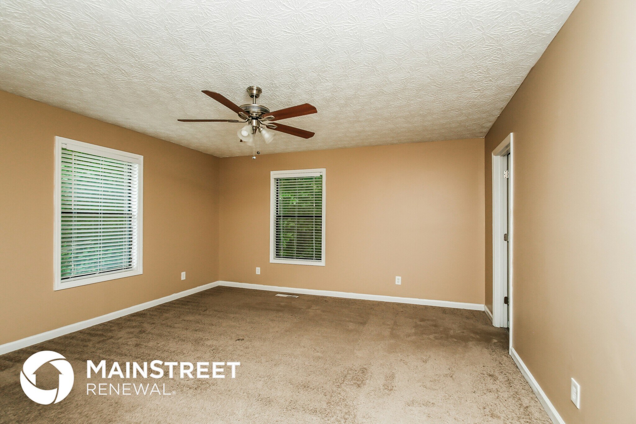 Building Photo - 5561 Deerfield Pl