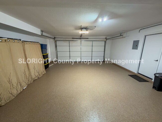 Building Photo - AVAILABLE APRIL - Beautifully Updated Furnished Home in Avila Beach - 3 Bed / 2.5 Bath