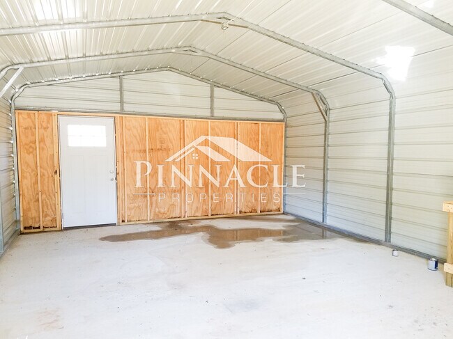 Inside of Work Shop - 164 Thomas Rd
