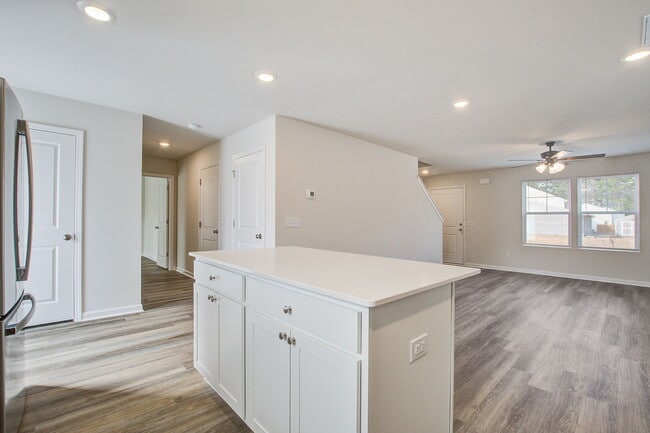 Building Photo - 4111 Rising Tide Dr