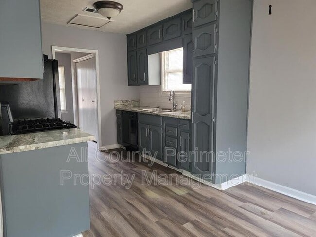 Building Photo - 195 Huntington Ct