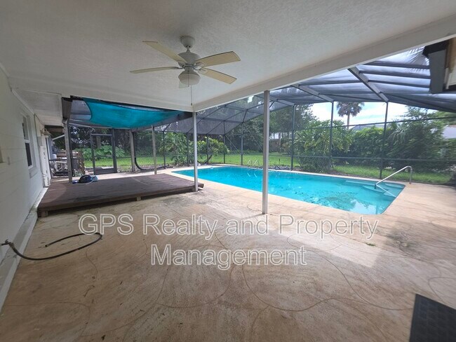 Building Photo - 640 Mariner Way