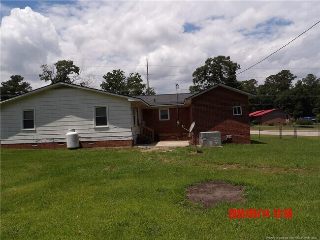 Building Photo - 8901 Cliffdale Rd