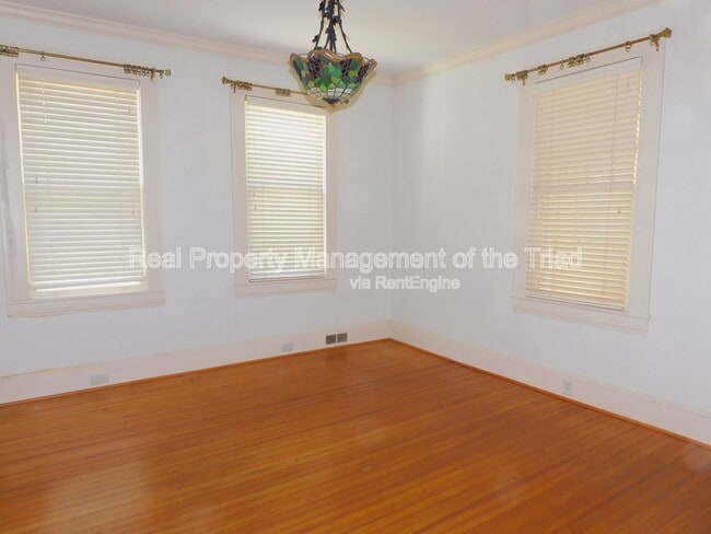 Building Photo - 1224 Glade St NW