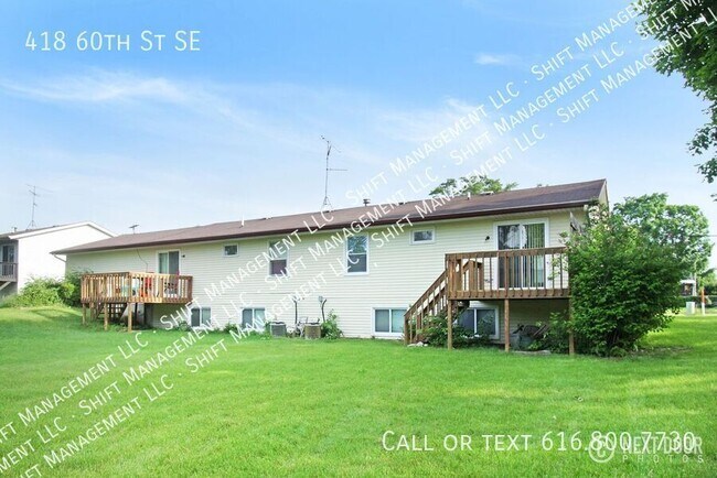 Building Photo - 418 60th St SE