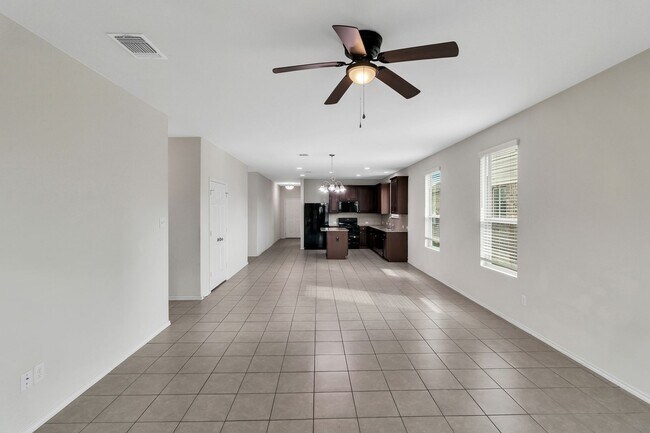 Building Photo - 5216 Cressler Ln