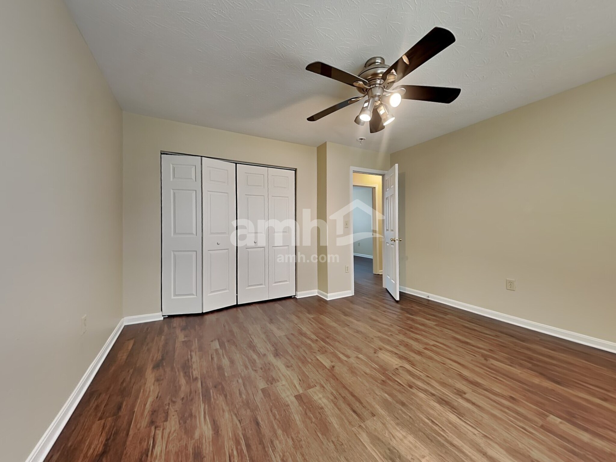 Building Photo - 1234 Nottingham Rd