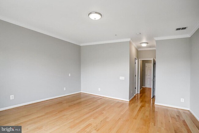 Building Photo - 20638 Sibbald Square