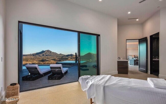 Building Photo - 4880 E Lone Mountain Rd N