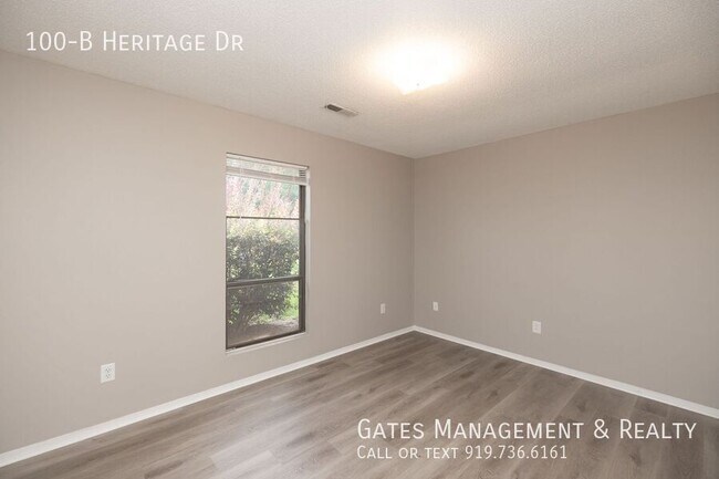 Building Photo - 100-B Heritage Dr-