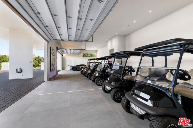 Building Photo - 52435 Ross Ave